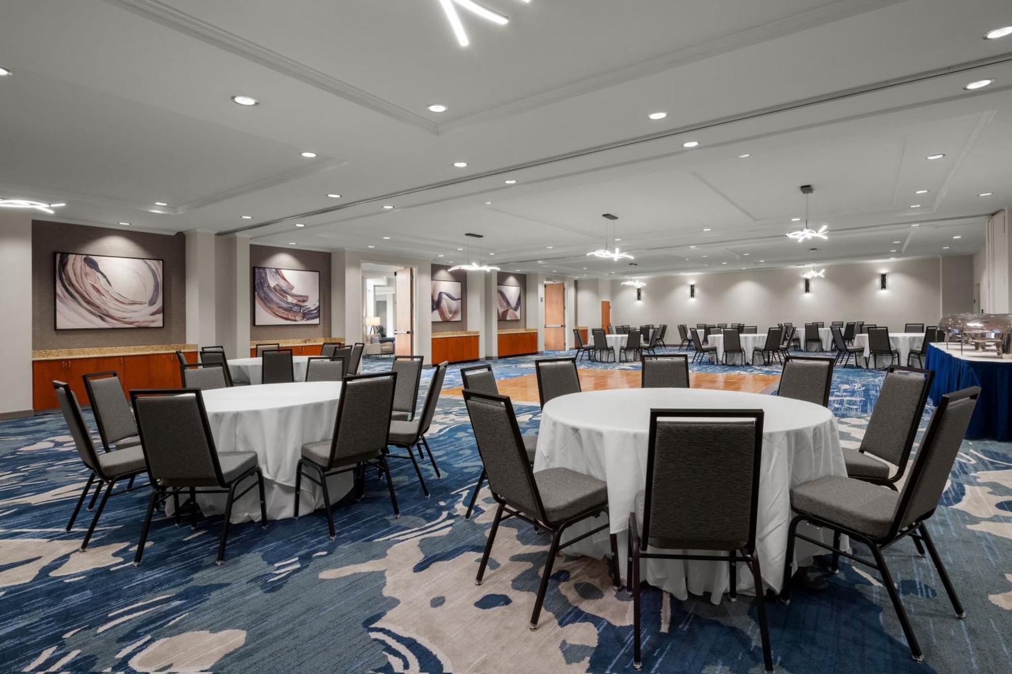 Delta Hotels By Marriott Колониал Хайтс Екстериор снимка