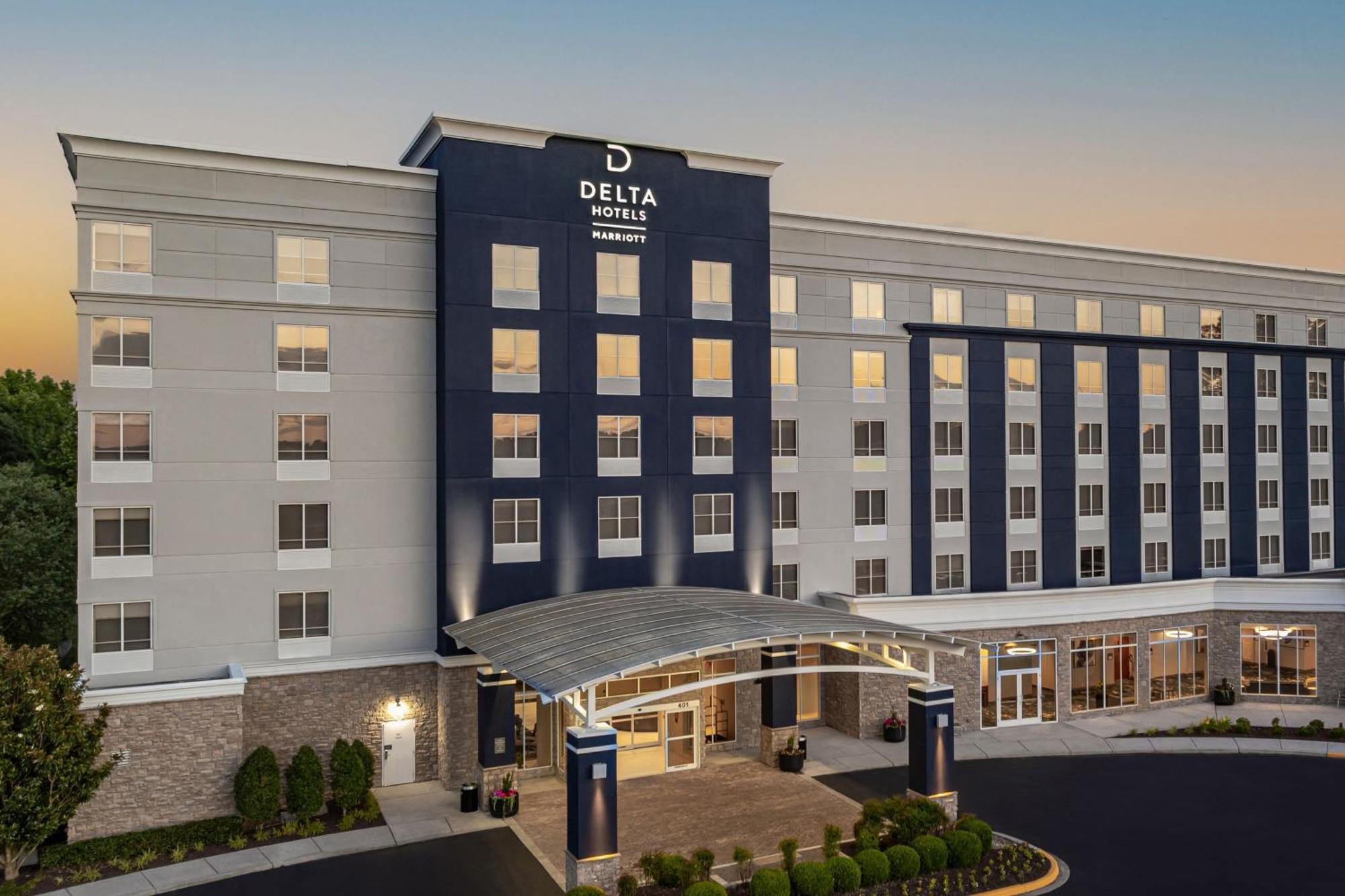 Delta Hotels By Marriott Колониал Хайтс Екстериор снимка
