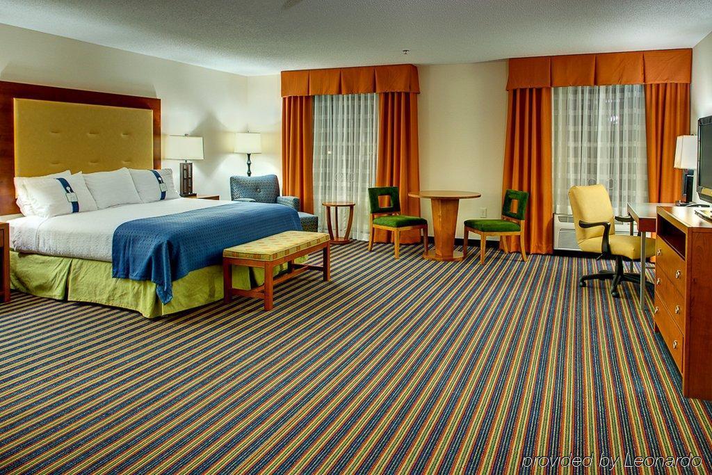 Delta Hotels By Marriott Колониал Хайтс Стая снимка