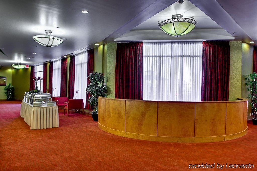 Delta Hotels By Marriott Колониал Хайтс Ресторант снимка